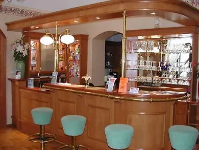 Amadeus Отель 3*