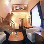 Amadeus 3* Прага