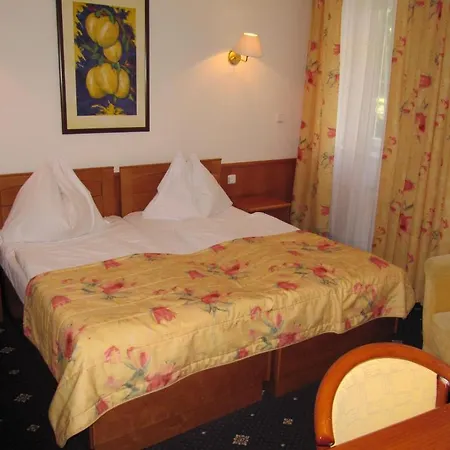 Amadeus Hotel