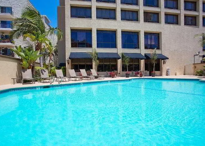 Amadeus فندق براغ